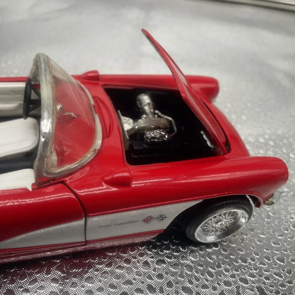 Vintage 1957 Red Corvette Convertible Fuel Injection‎ Diecast Metal Toy Car